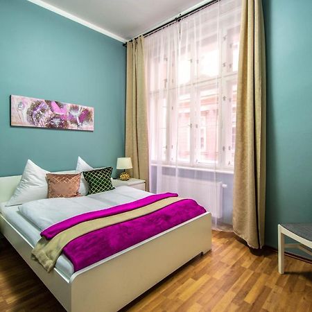 Ruzova Apartment By Ruterra Praha Eksteriør bilde