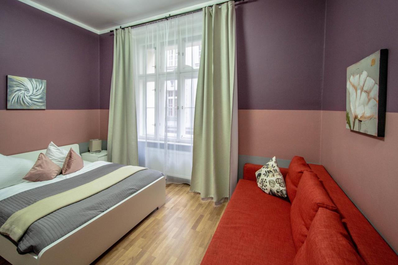 Ruzova Apartment By Ruterra Praha Eksteriør bilde